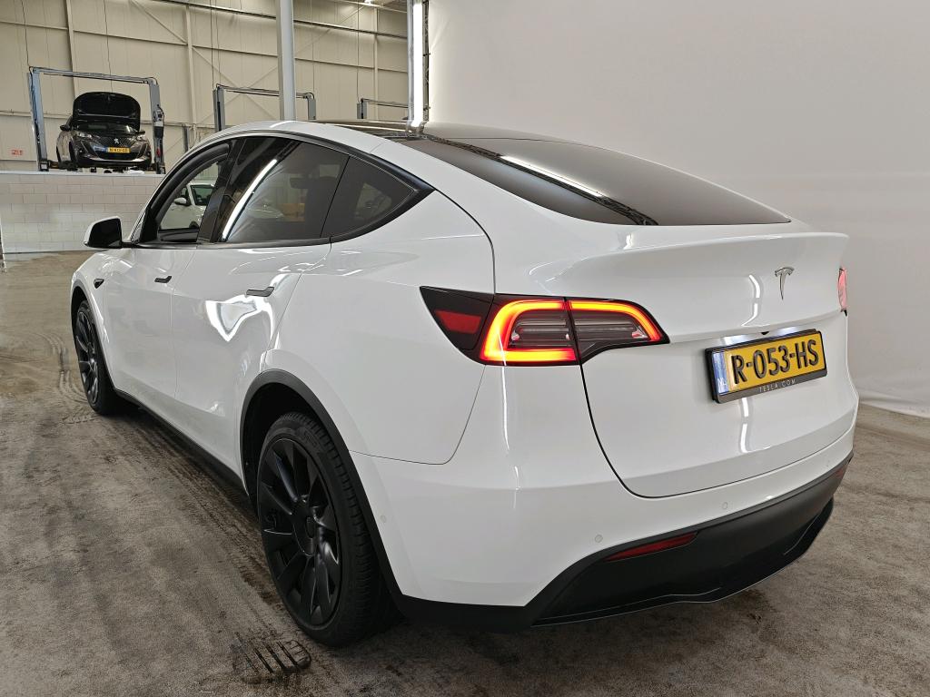 Foto 26 van Tesla Model Y