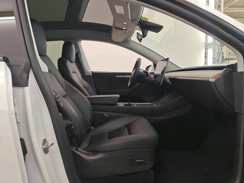 Foto 4 van Tesla Model Y