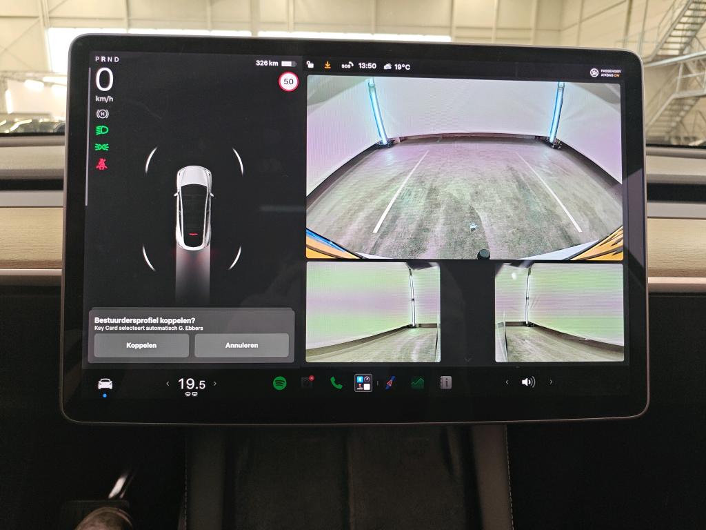 Foto 11 van Tesla Model Y