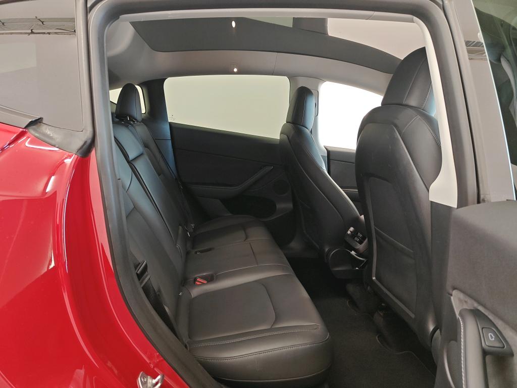 Foto 11 van Tesla Model Y