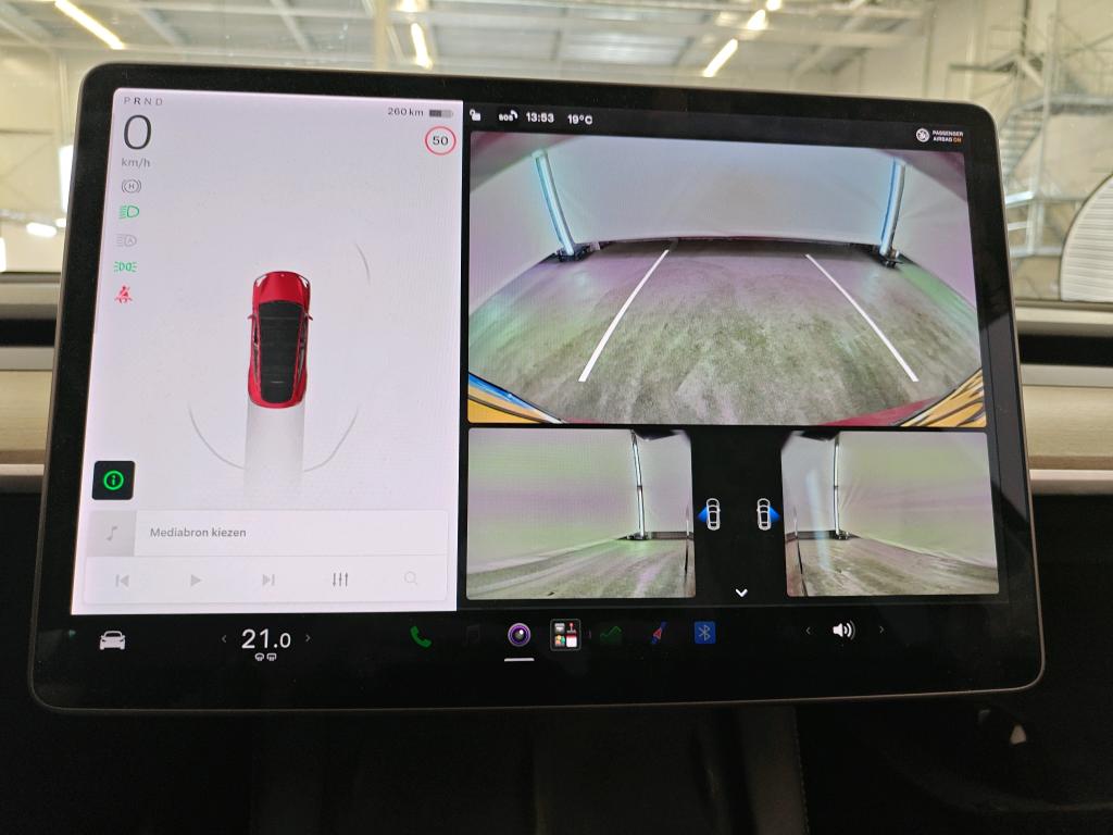 Foto 15 van Tesla Model Y