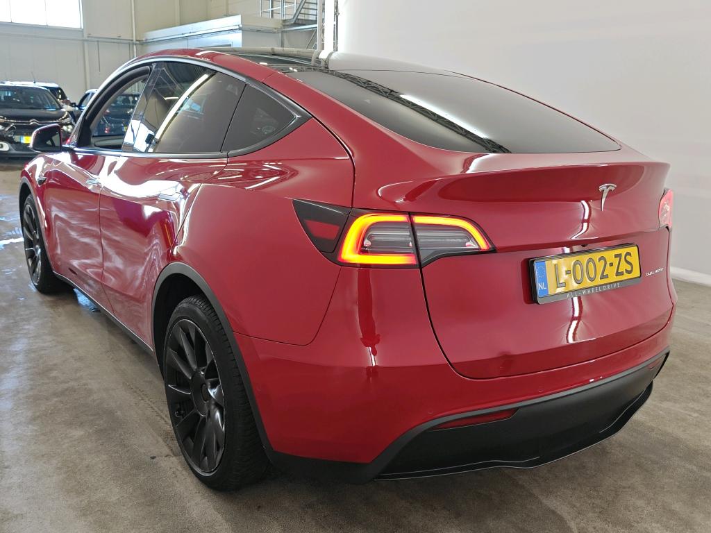 Foto 19 van Tesla Model Y