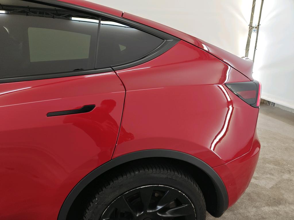 Foto 27 van Tesla Model Y