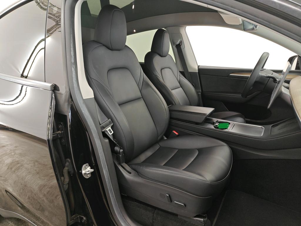 Foto 4 van Tesla Model Y