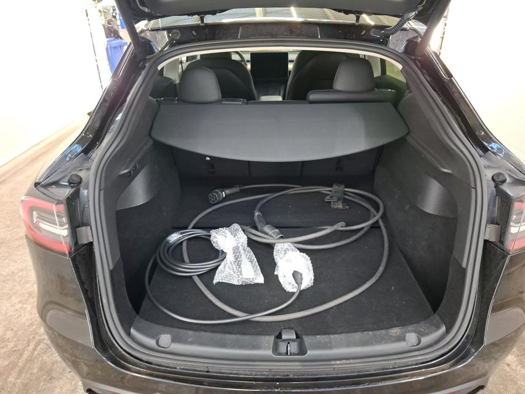 Photo 13 of Tesla Model Y