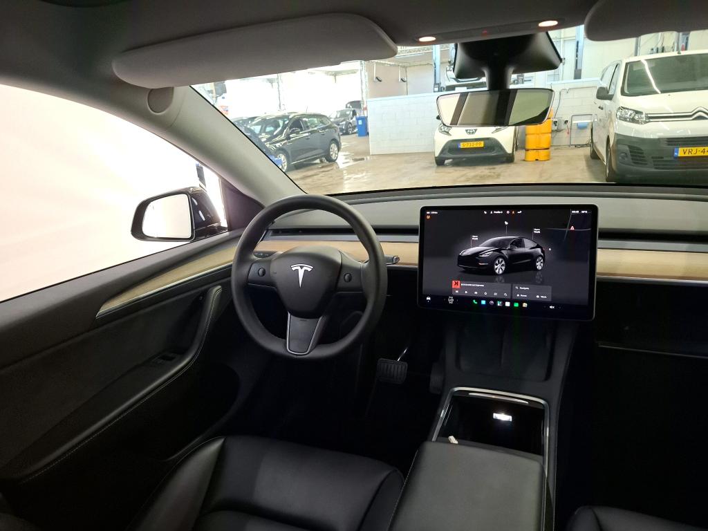 Photo 18 of Tesla Model Y