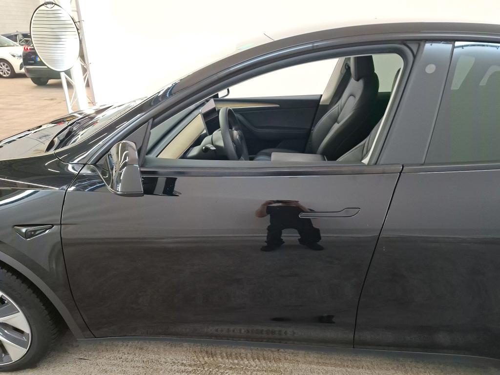 Photo 23 of Tesla Model Y