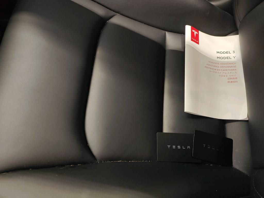 Foto 5 van Tesla Model Y