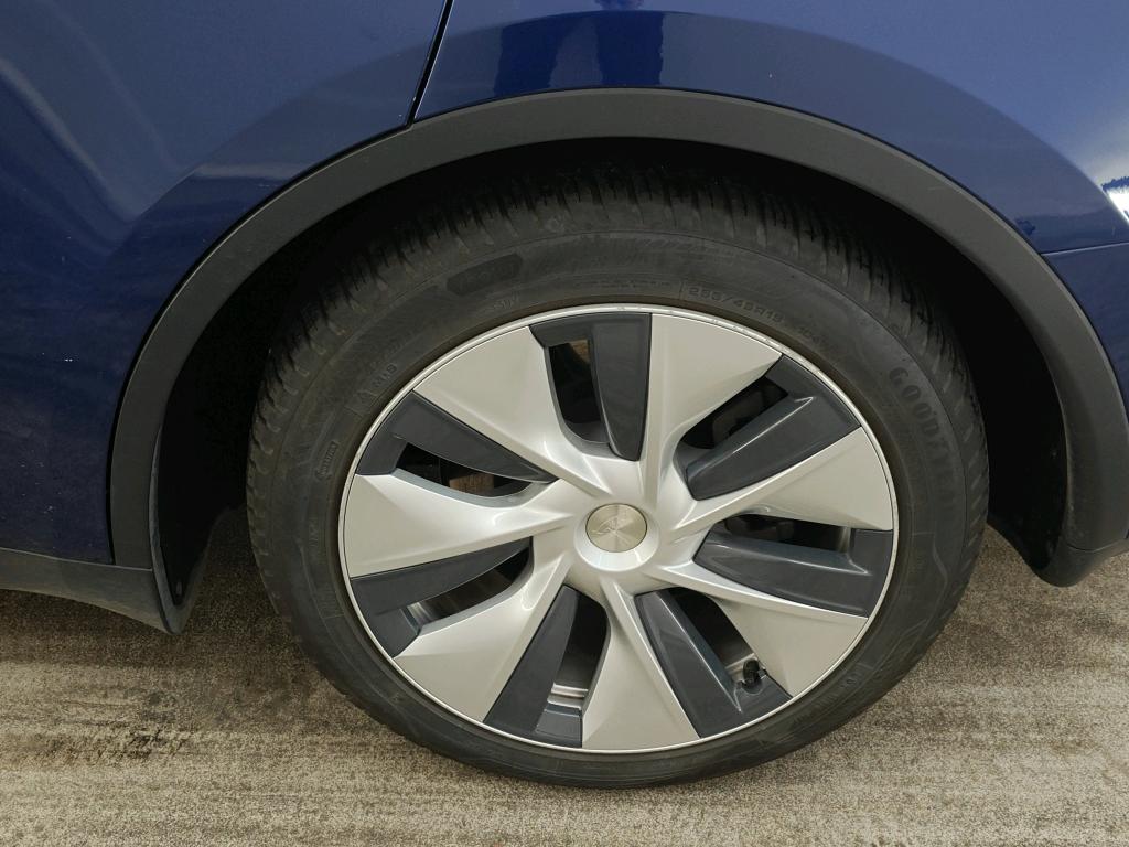 Foto 14 van Tesla Model Y
