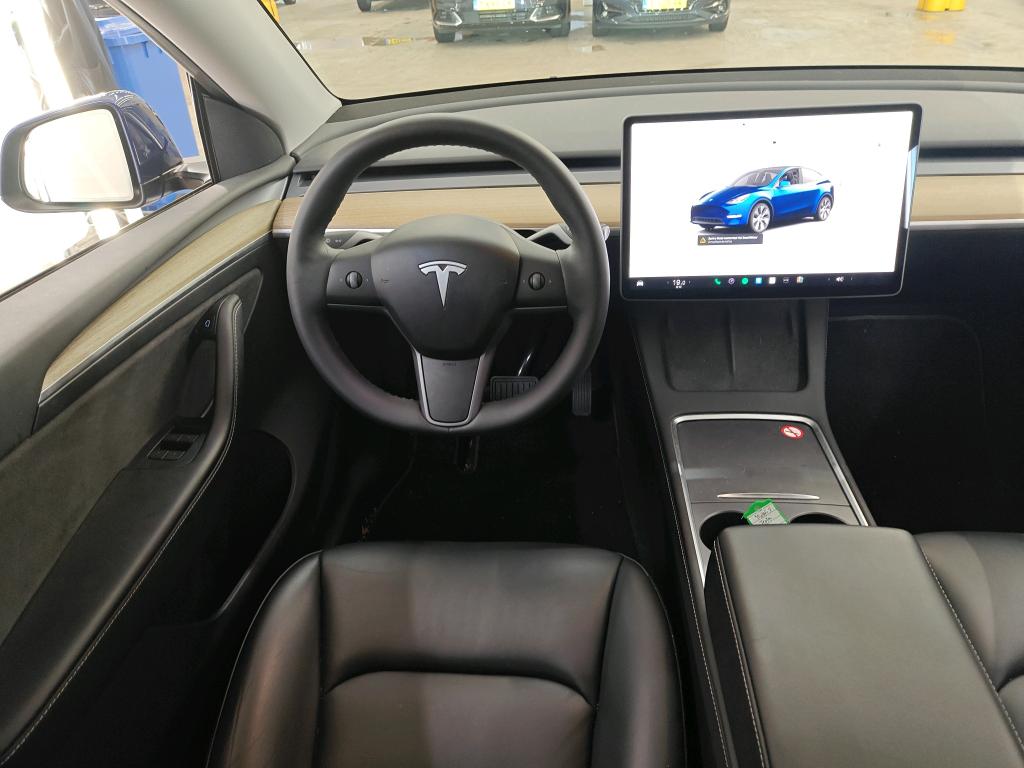 Foto 28 van Tesla Model Y
