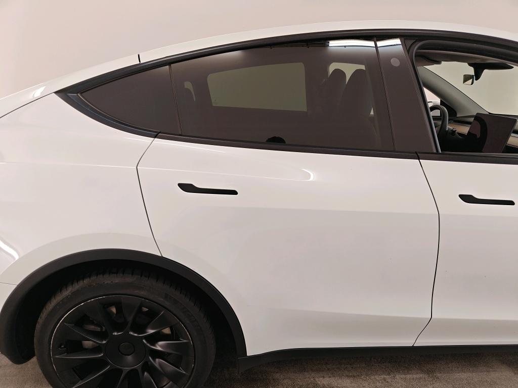 Foto 12 van Tesla Model Y