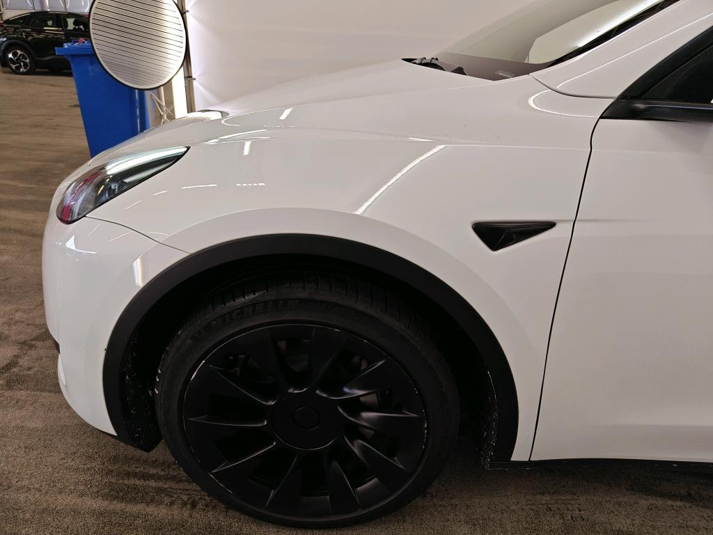 Foto 16 van Tesla Model Y