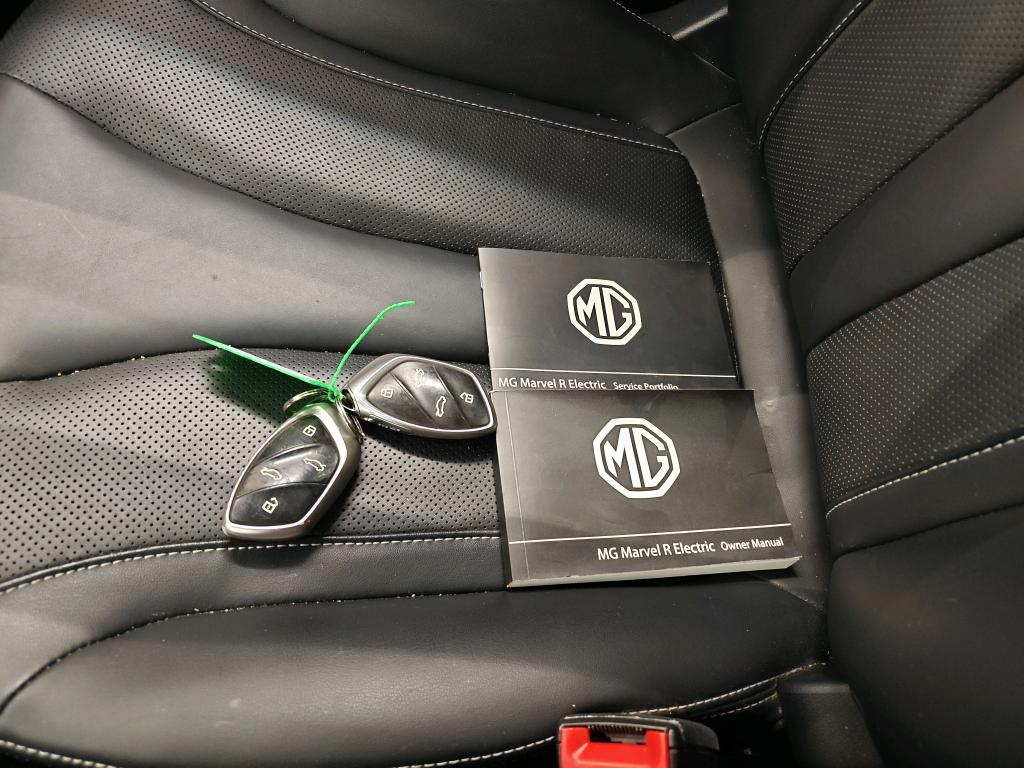 Photo 5 of MG Marvel