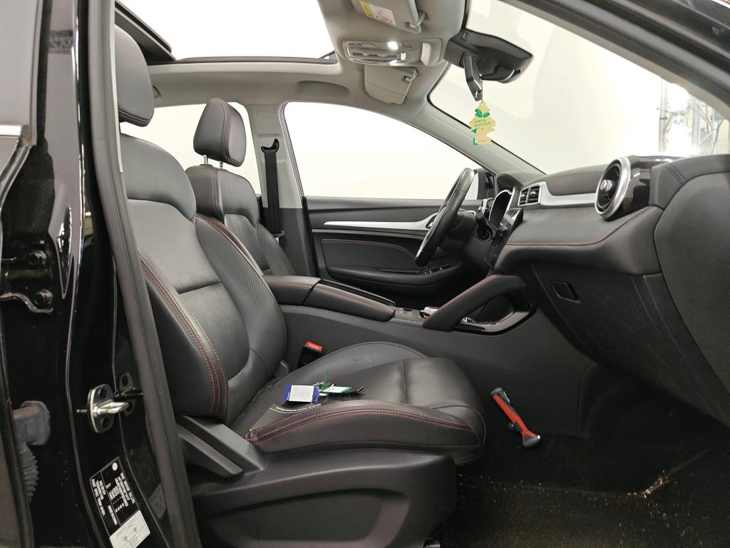 Photo 4 of MG ZS