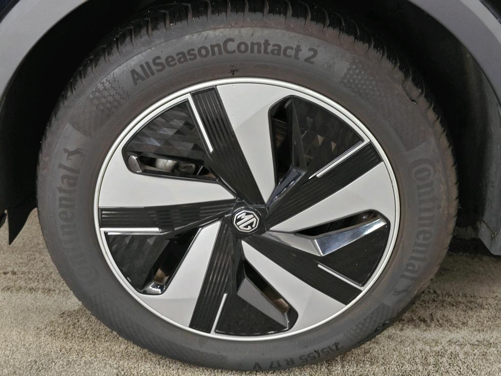 Photo 8 of MG ZS
