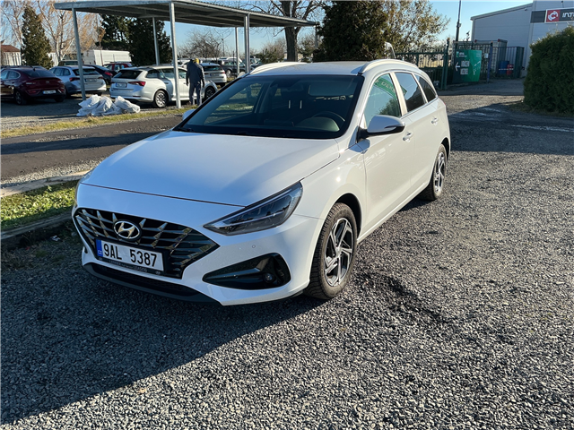 Hyundai I30  i30 1.5i Smart kombi 5d