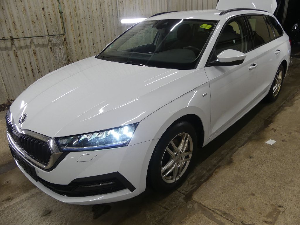 Skoda Octavia Octavia Combi Clever 2.0 TDI 110KW AT7 E6d