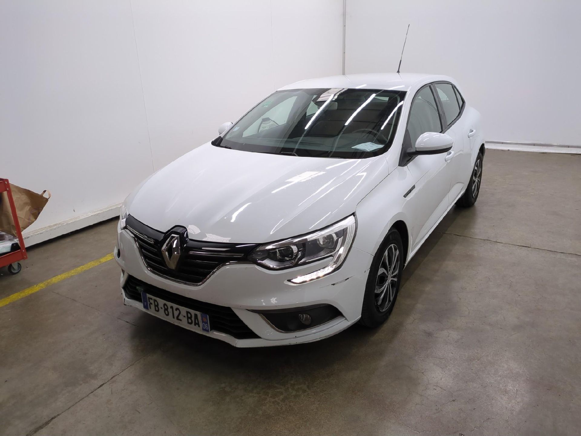 Renault MEGANE Megane IV Berline 5pt. Société Air Nav 1.5 dCi 90CV BVM6 E6
