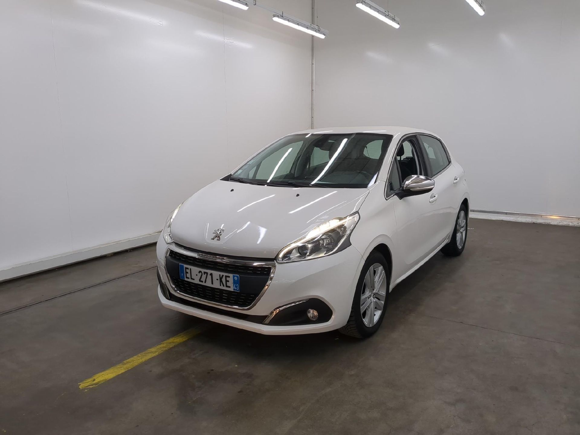 Peugeot 208 208 Allure Business 1.2 PureTech 110CV BVM5 E6