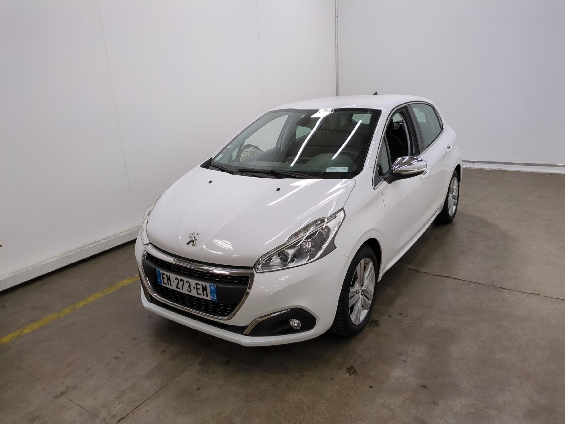 Peugeot 208 208 Allure Business 1.2 PureTech 110CV BVM5 E6