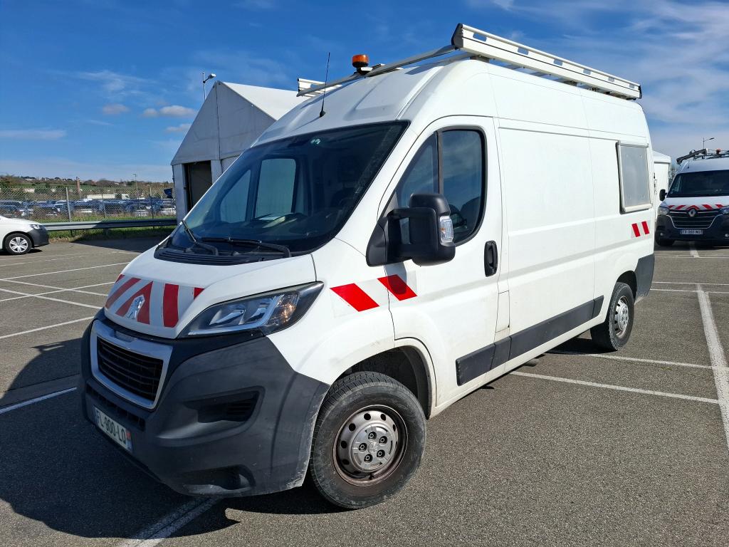 Peugeot Boxer PEUGEOT Boxer VU 4p Fourgon BLUEHDI 110 PREMIUM 330 L2H2