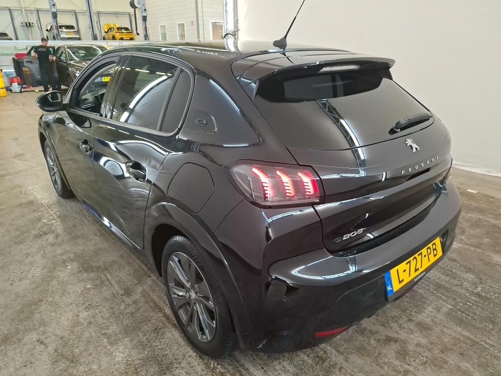 Foto 9 van Peugeot E-208