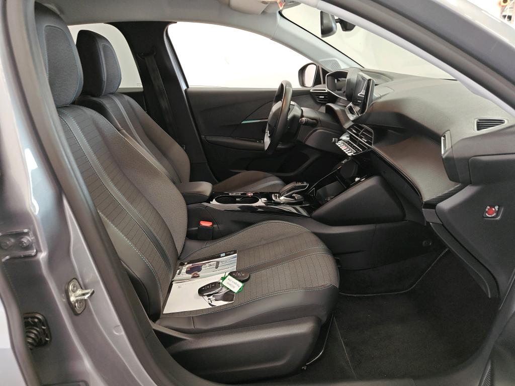 Foto 4 van Peugeot E-208