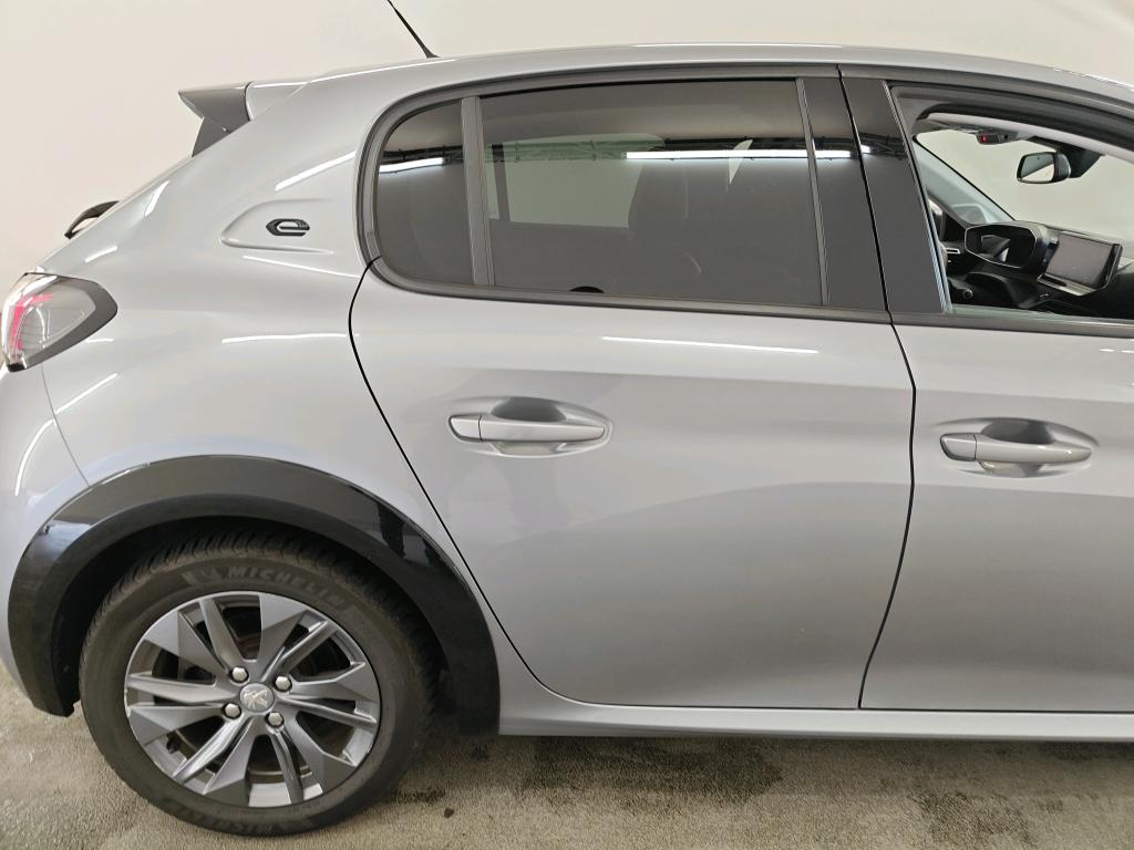 Foto 27 van Peugeot E-208
