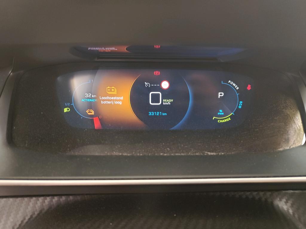 Photo 8 of Peugeot E-208