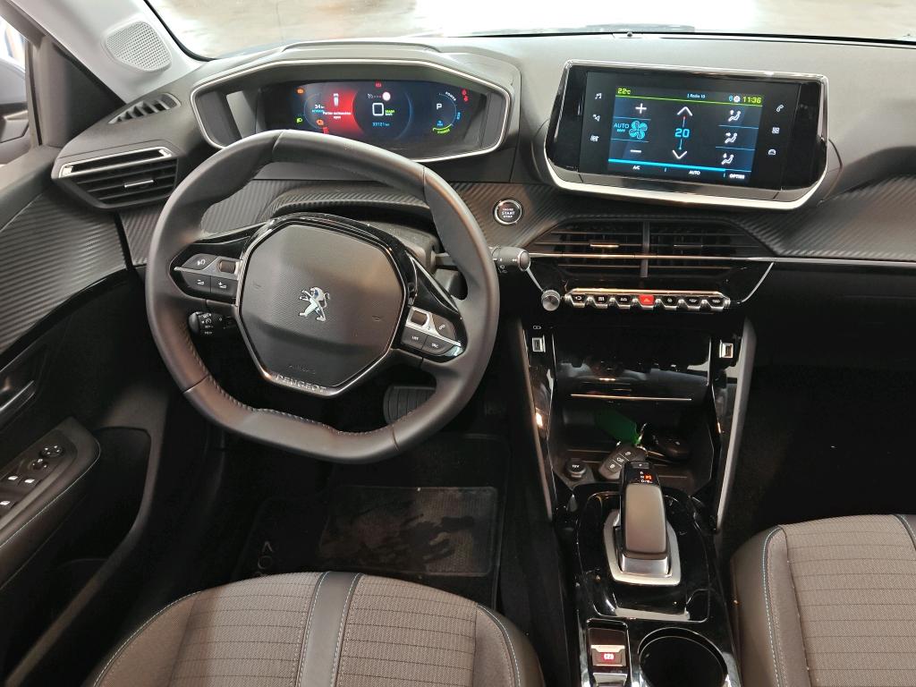 Photo 15 of Peugeot E-208