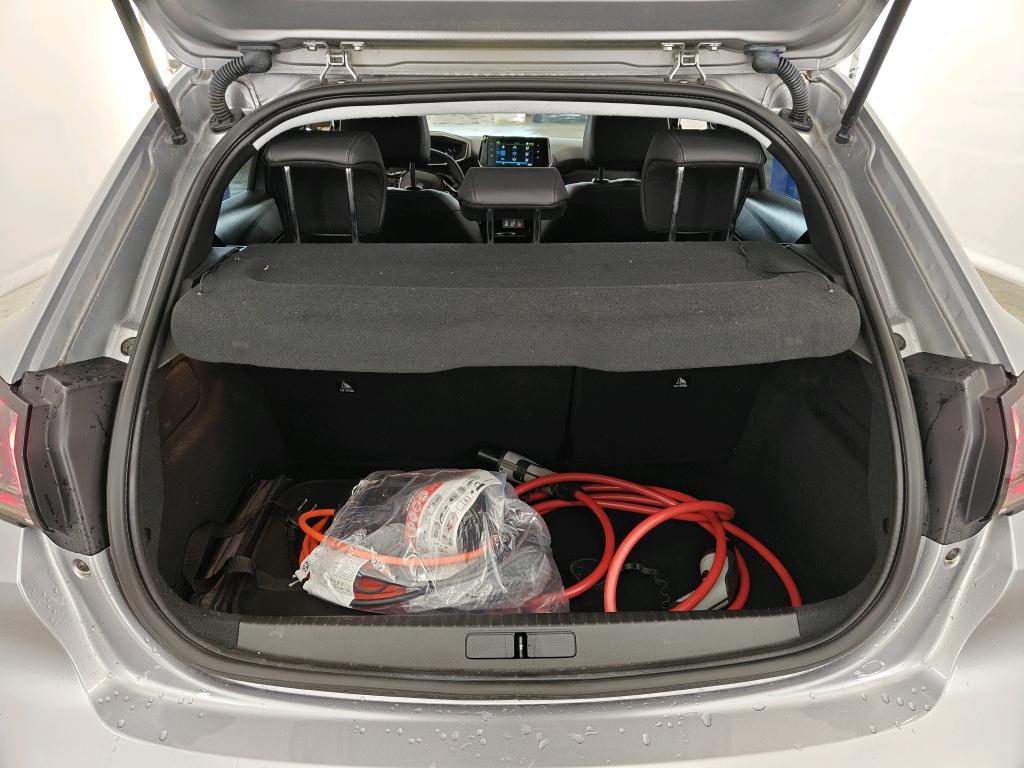 Photo 24 of Peugeot E-208