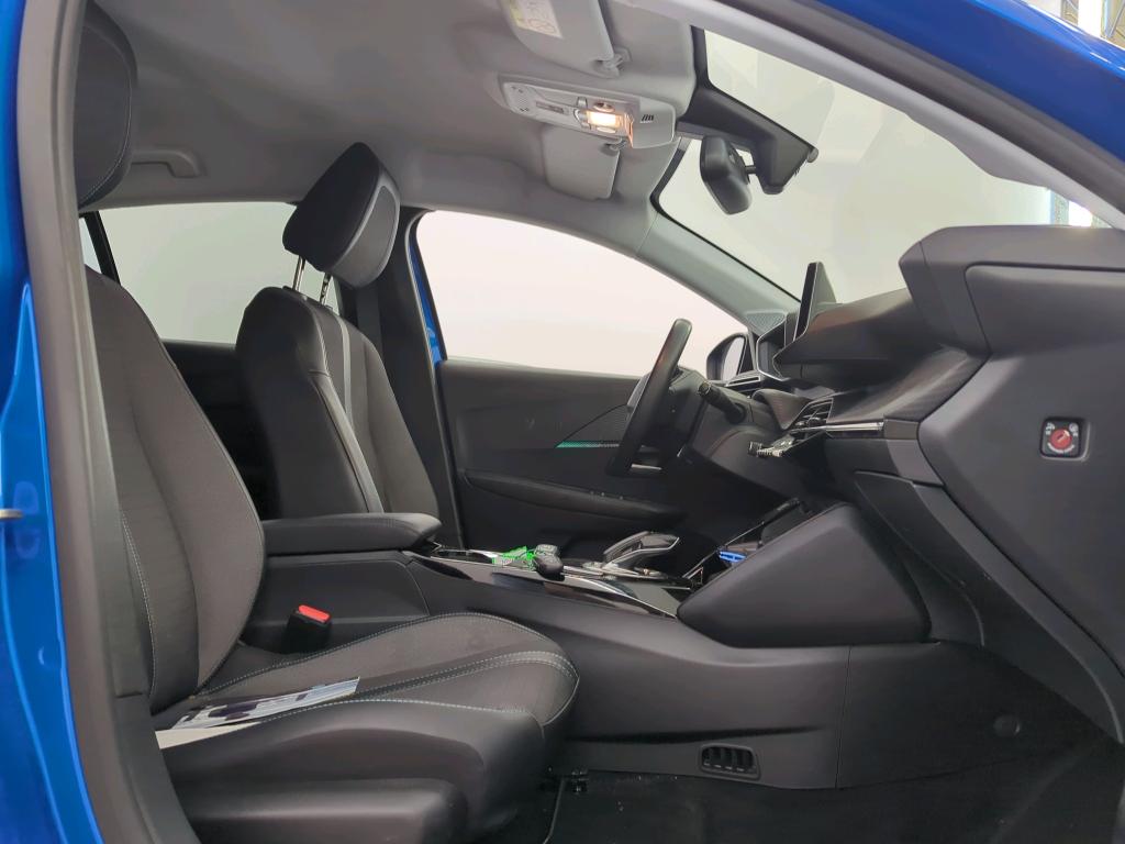 Foto 4 van Peugeot E-208