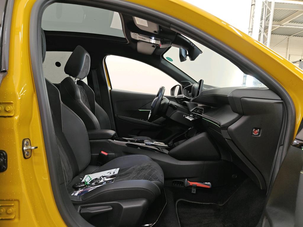 Foto 4 van Peugeot E-208