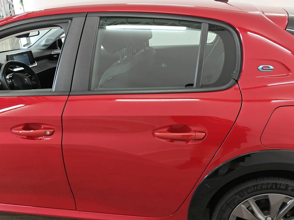 Foto 16 van Peugeot E-208