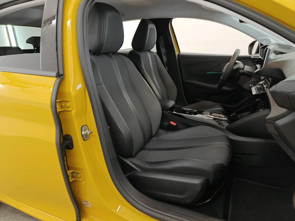 Foto 4 van Peugeot E-208