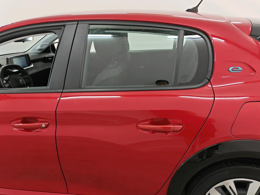 Foto 17 van Peugeot E-208