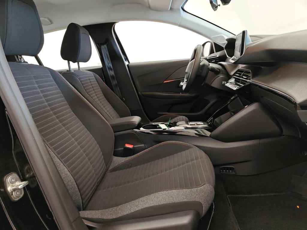 Photo 3 of Peugeot E-208