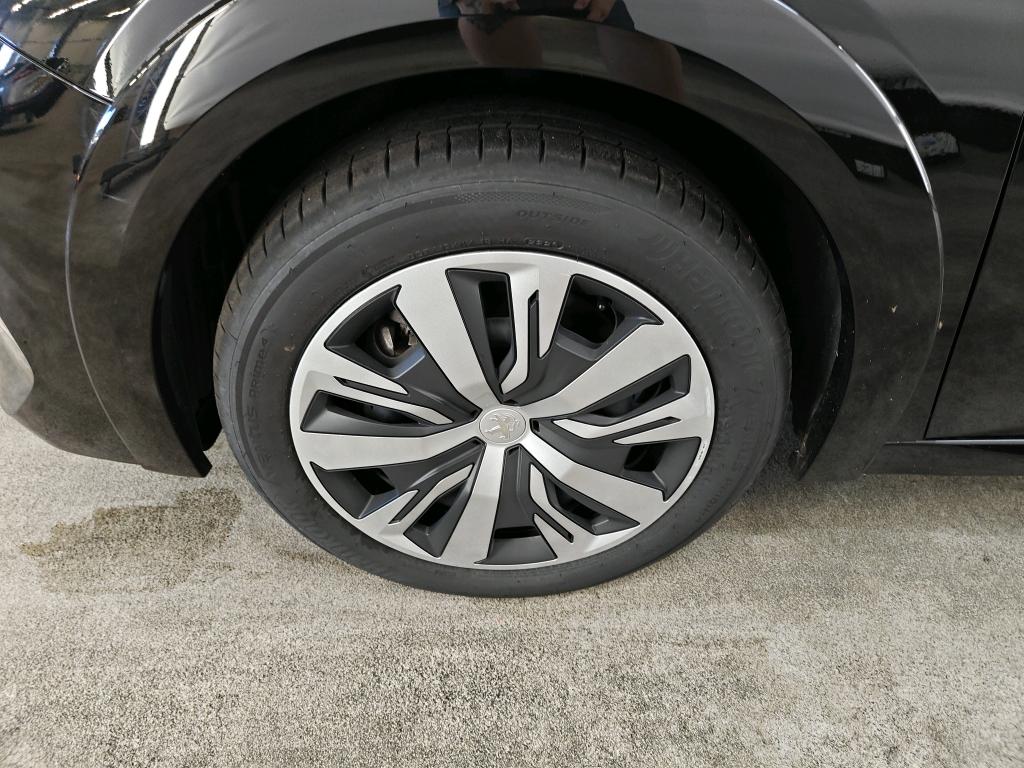 Photo 14 of Peugeot E-208