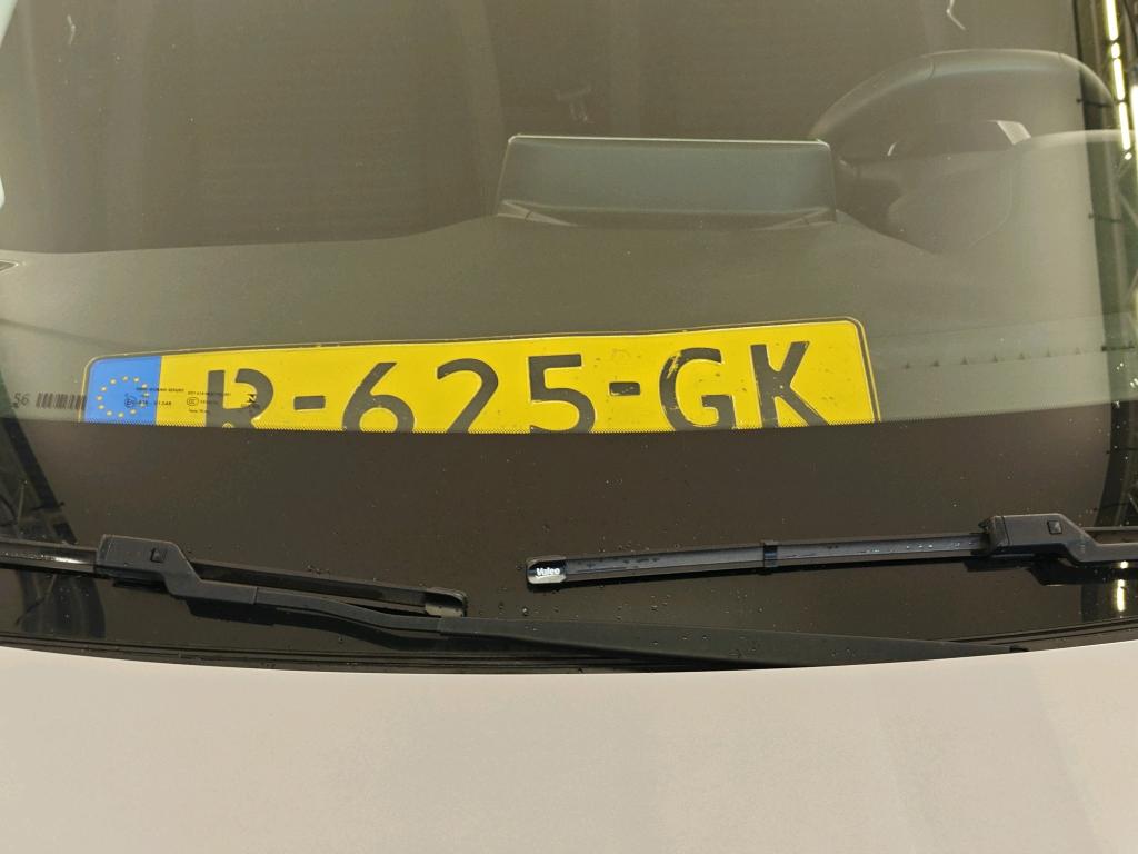 Foto 5 van Peugeot E-208