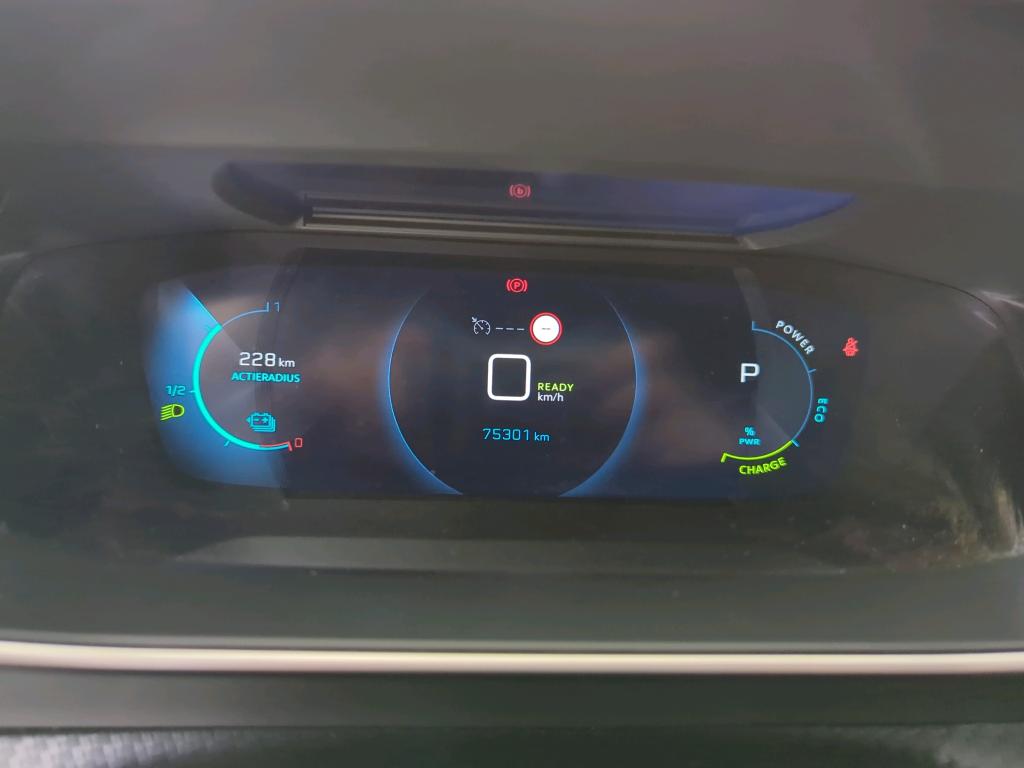 Foto 7 van Peugeot E-208