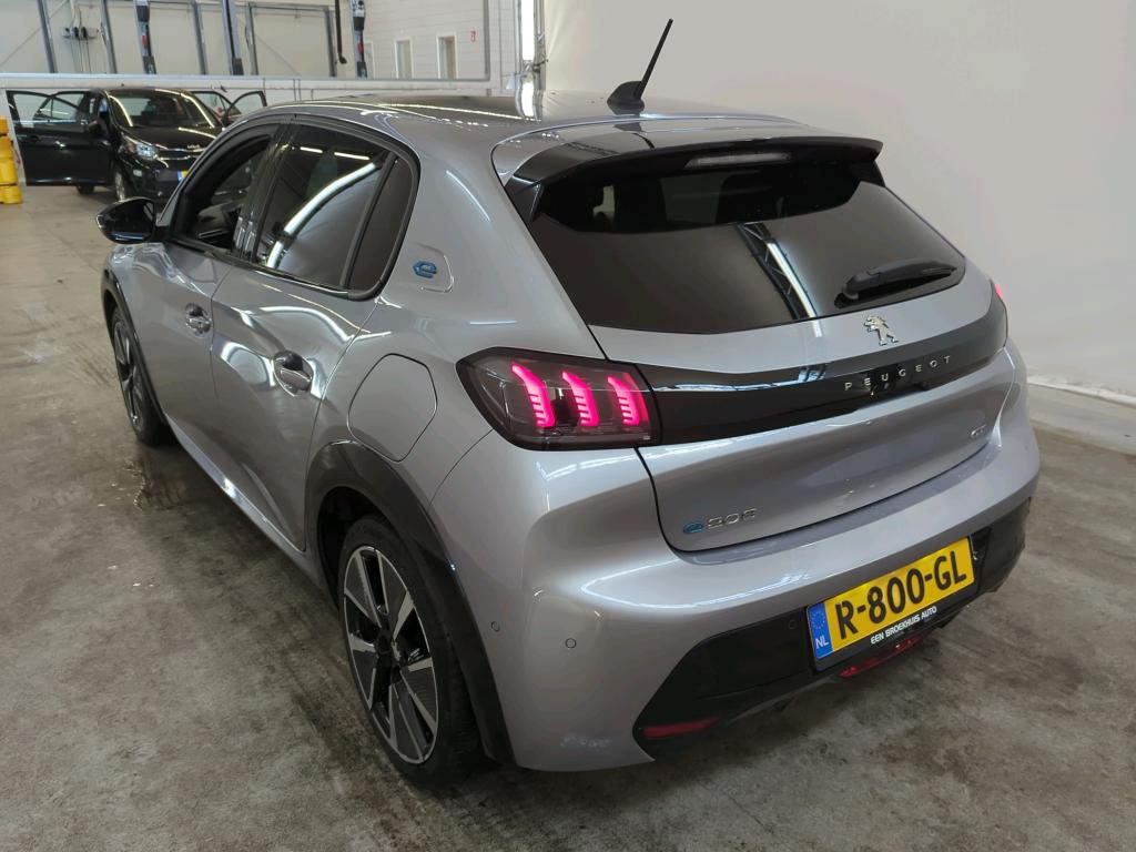 Foto 16 van Peugeot E-208