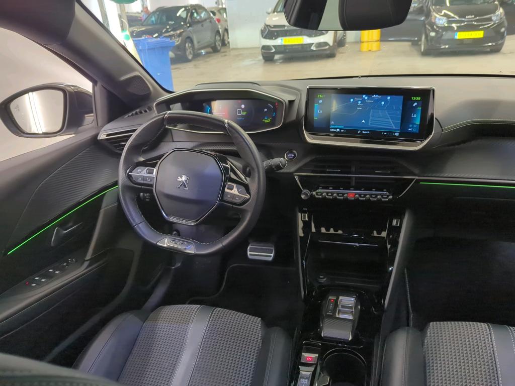Foto 18 van Peugeot E-208