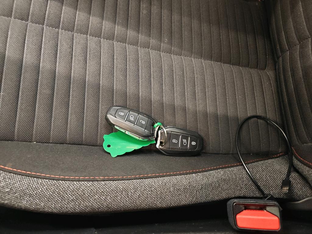 Foto 5 van Peugeot E-208