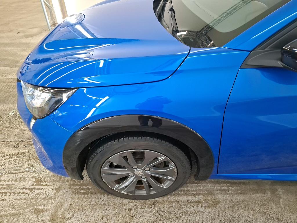 Photo 12 of Peugeot E-208