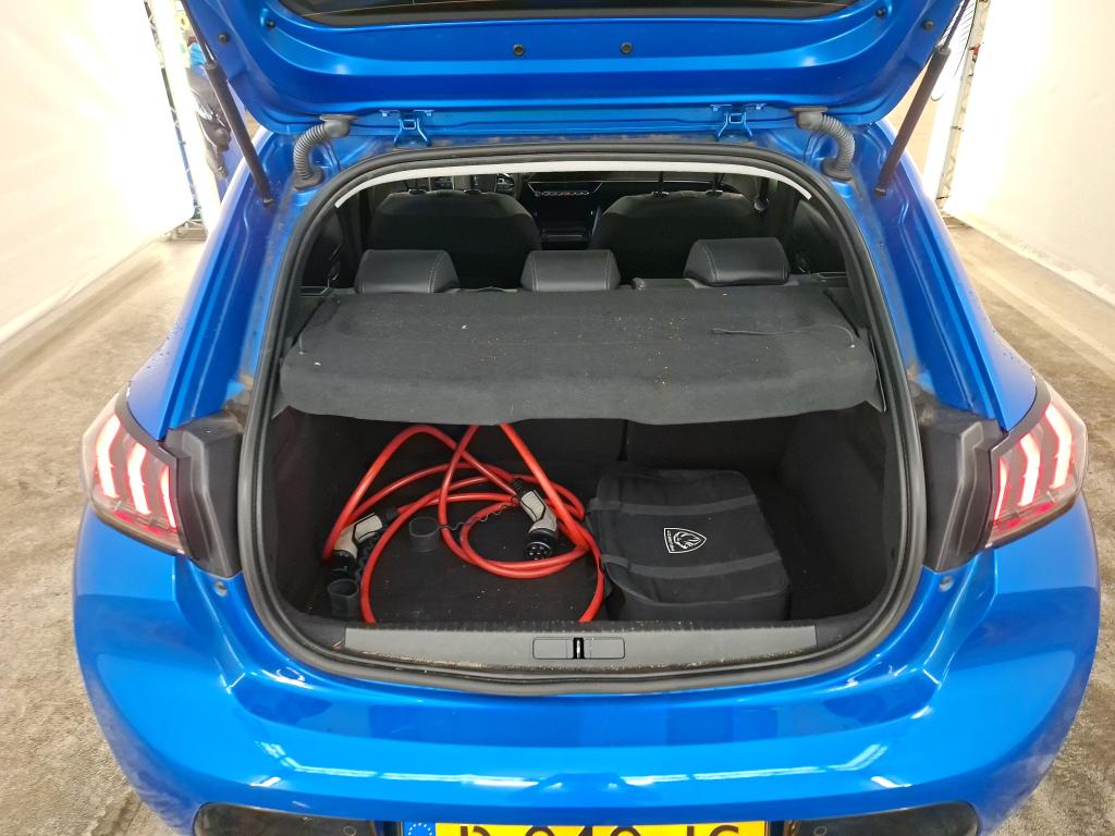 Photo 17 of Peugeot E-208