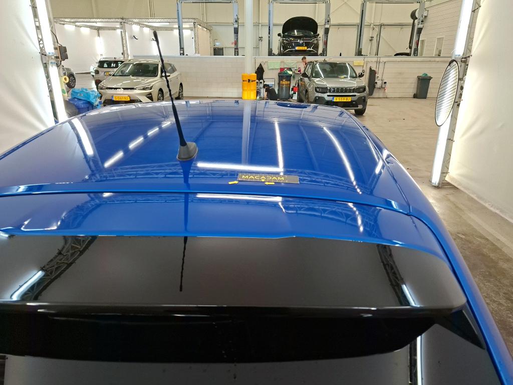 Photo 26 of Peugeot E-208