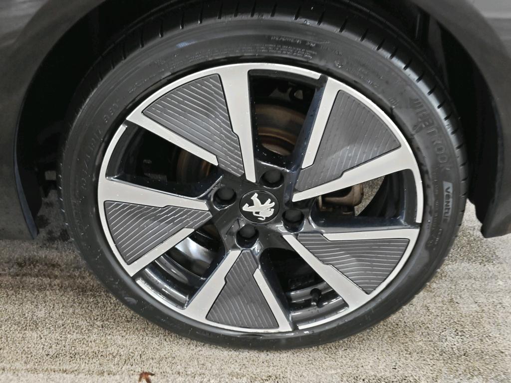 Foto 28 van Peugeot E-208