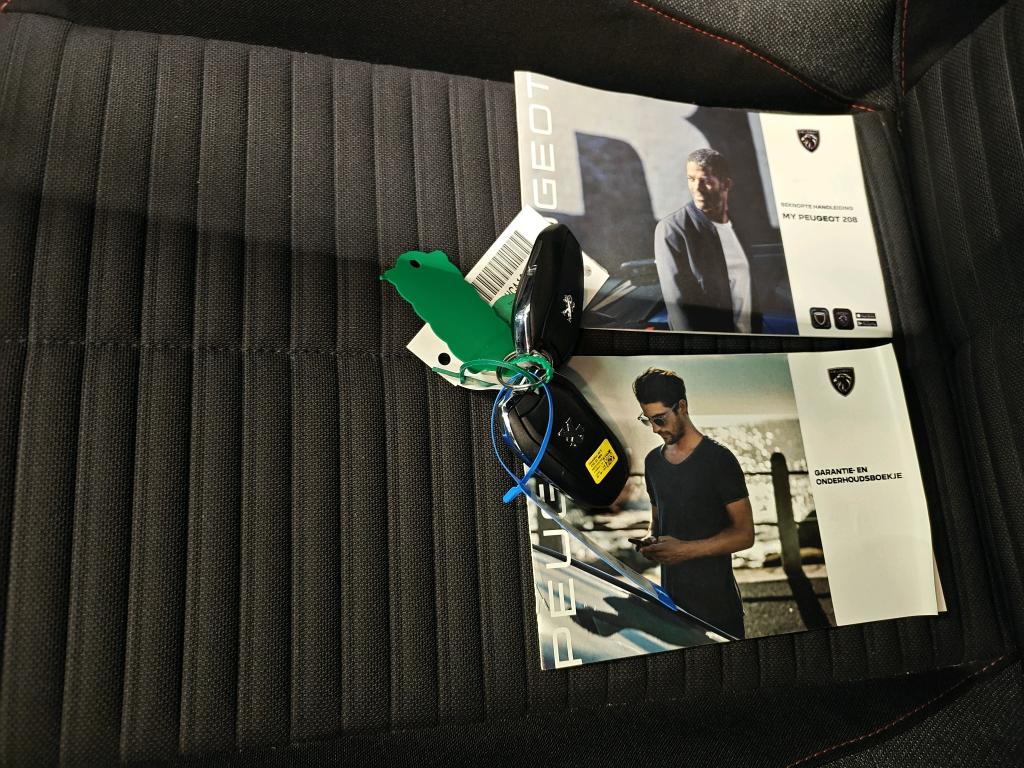 Foto 5 van Peugeot E-208