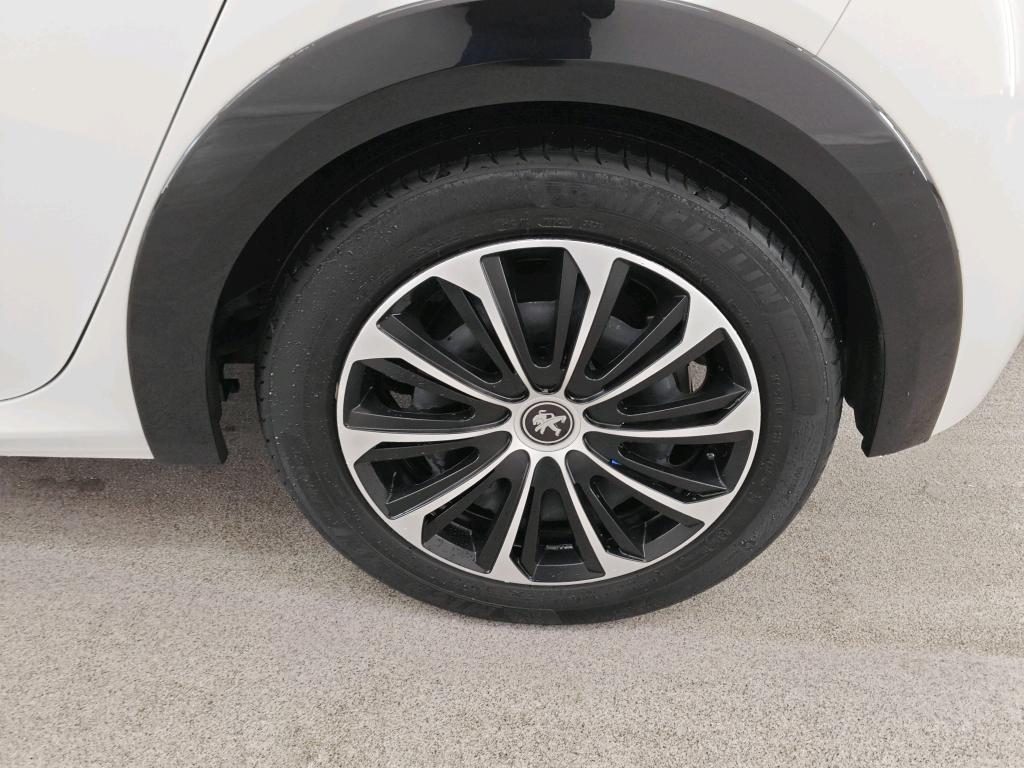 Foto 11 van Peugeot E-208