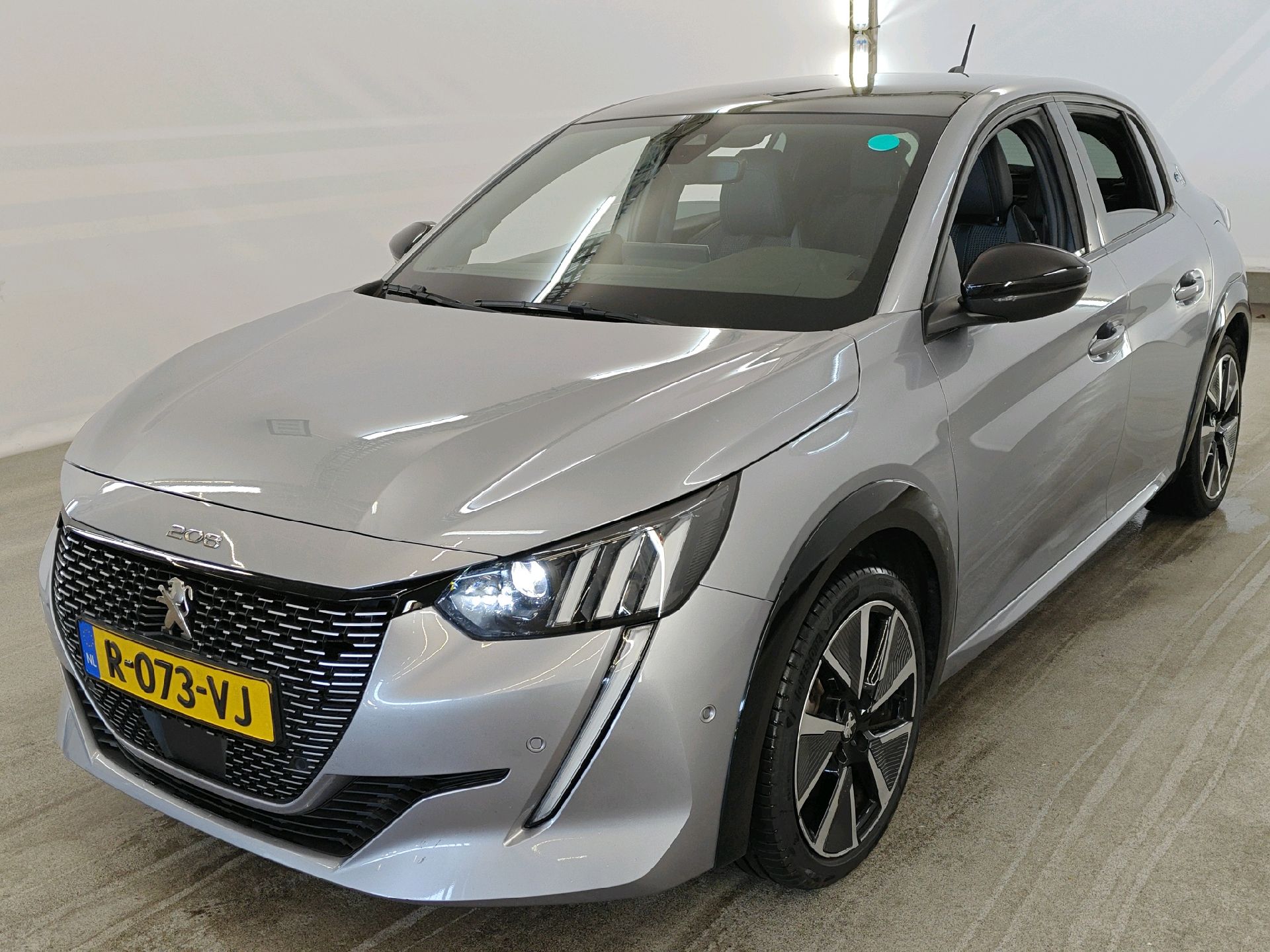 Peugeot 208 e-208 GT 50kWh 136